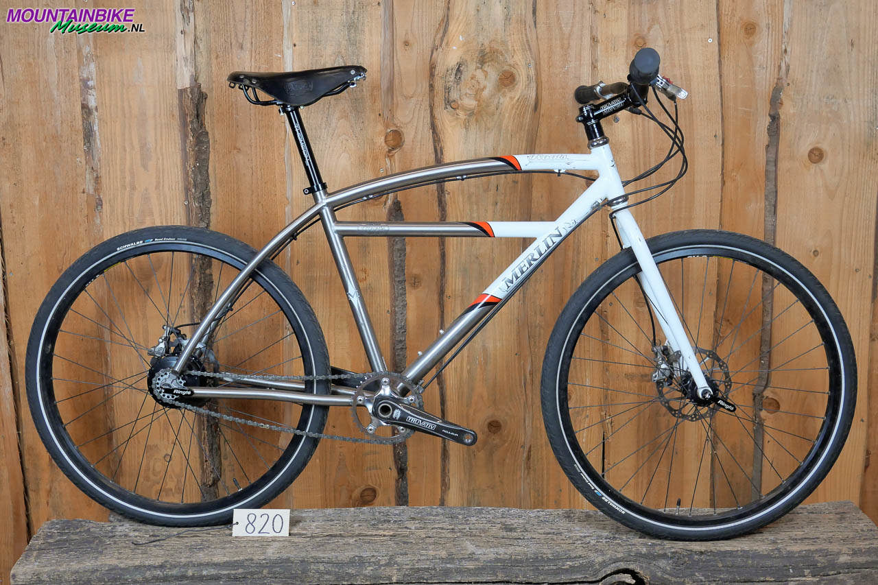 Merlin Roots | 820